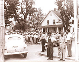 Strikers protesting, 1951
